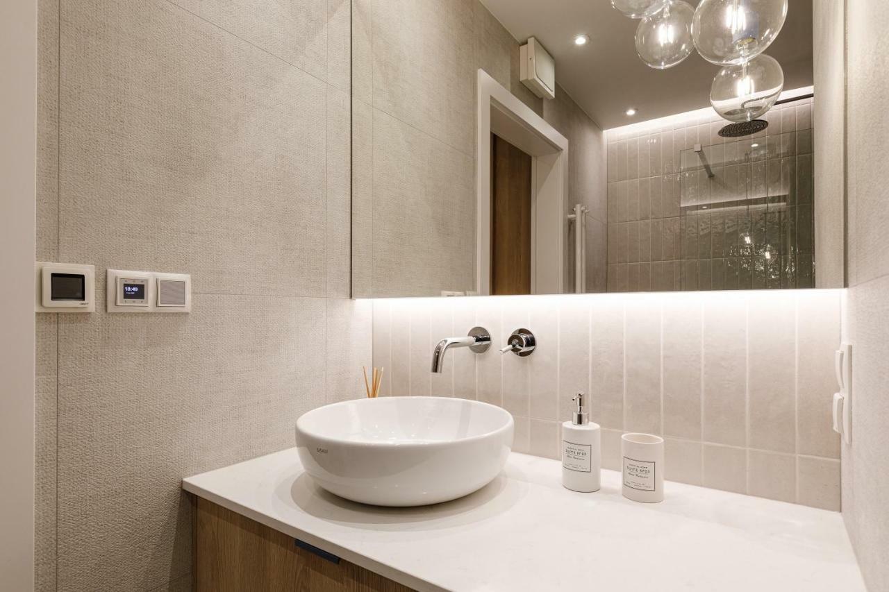 Waterlane Island _ Unique Apartment Gdansk Bagian luar foto